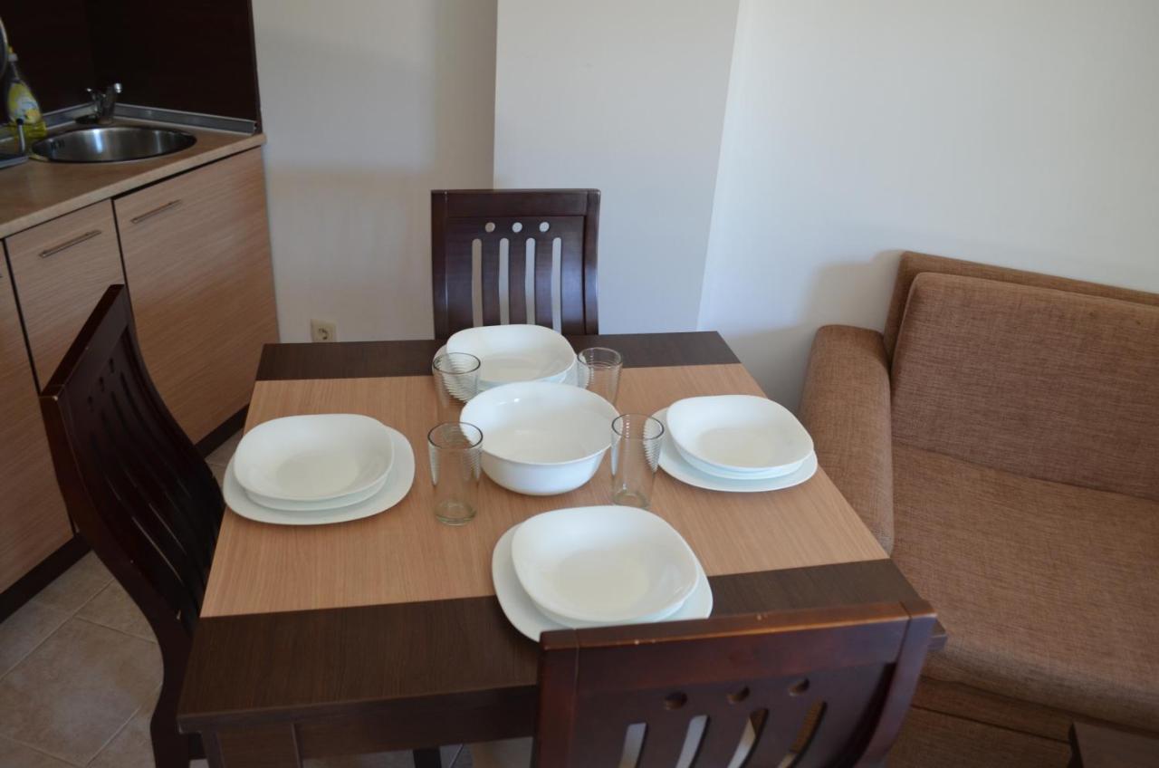 Trs Apartments Sozopol Bagian luar foto