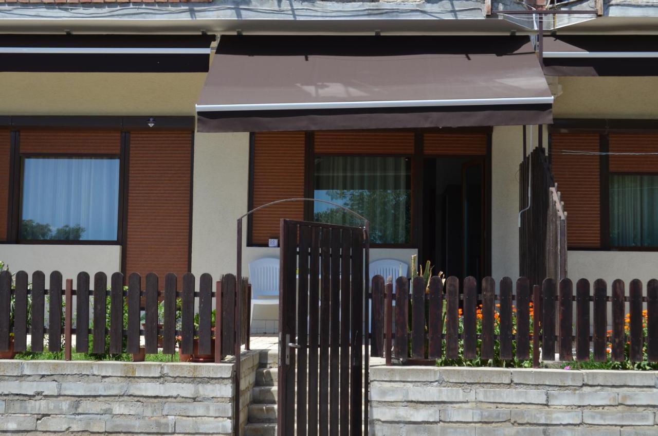 Trs Apartments Sozopol Bagian luar foto