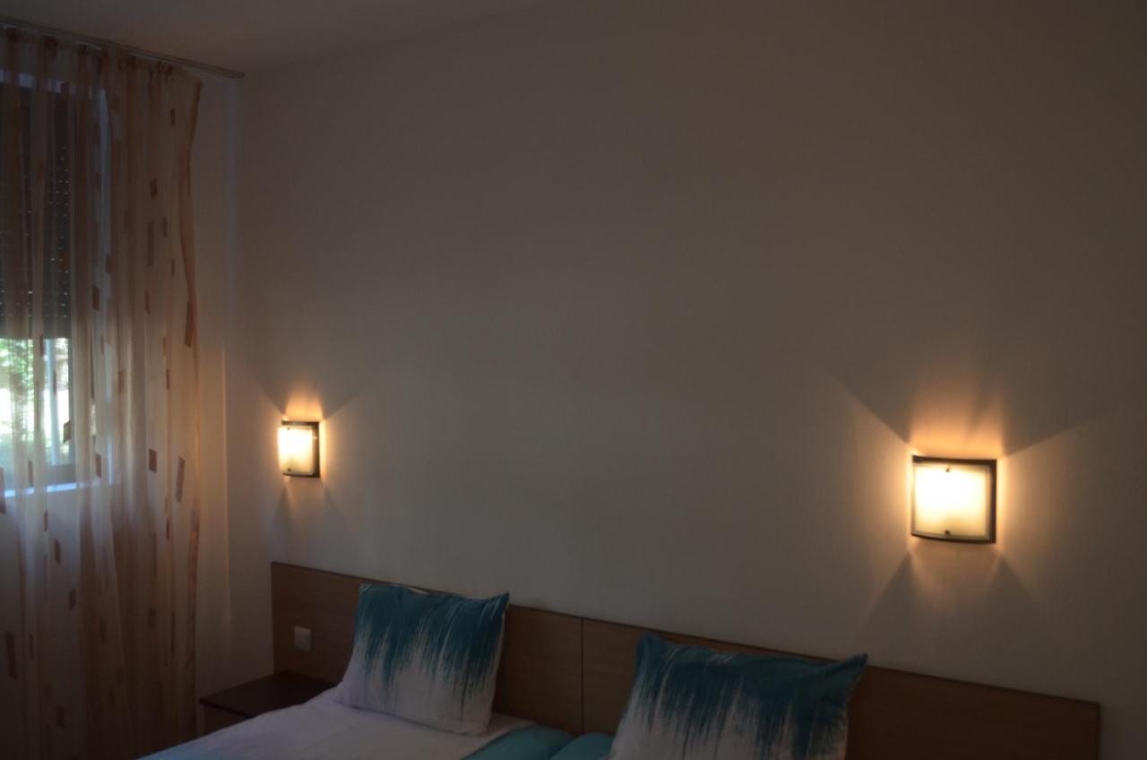 Trs Apartments Sozopol Bagian luar foto