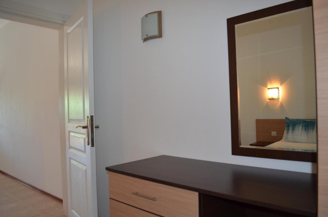 Trs Apartments Sozopol Bagian luar foto