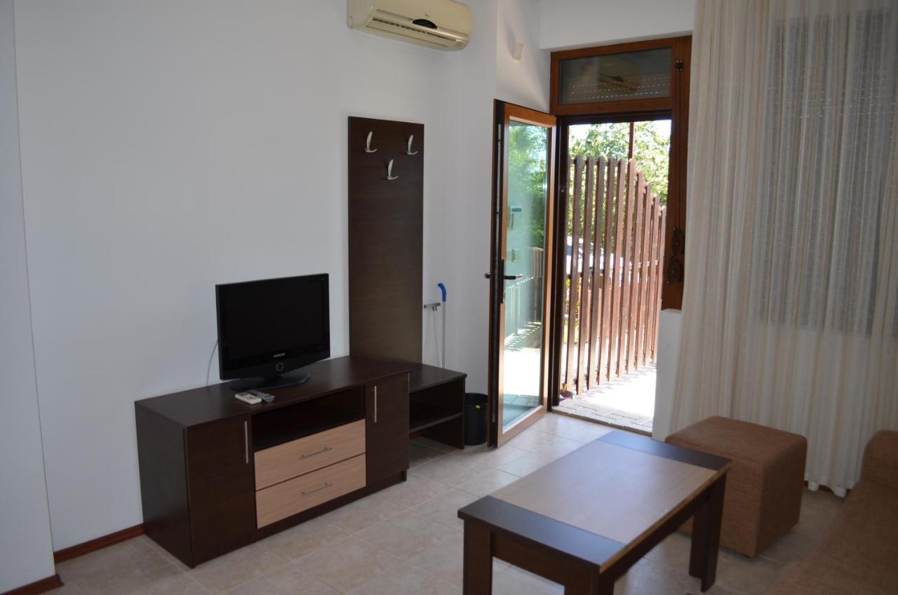 Trs Apartments Sozopol Bagian luar foto
