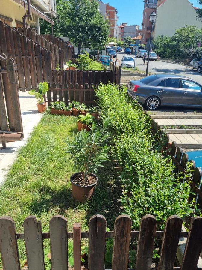 Trs Apartments Sozopol Bagian luar foto