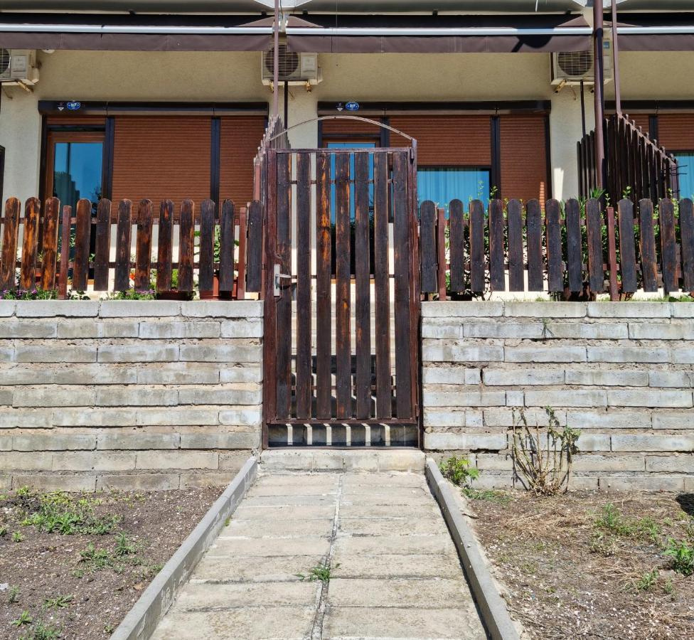 Trs Apartments Sozopol Bagian luar foto