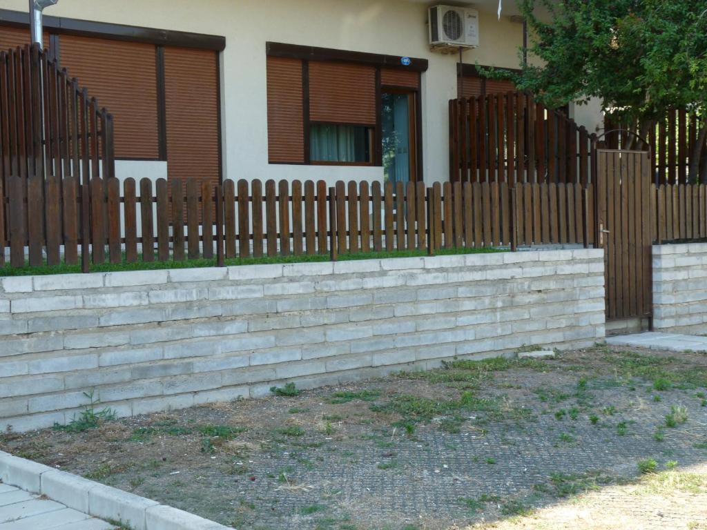 Trs Apartments Sozopol Bagian luar foto