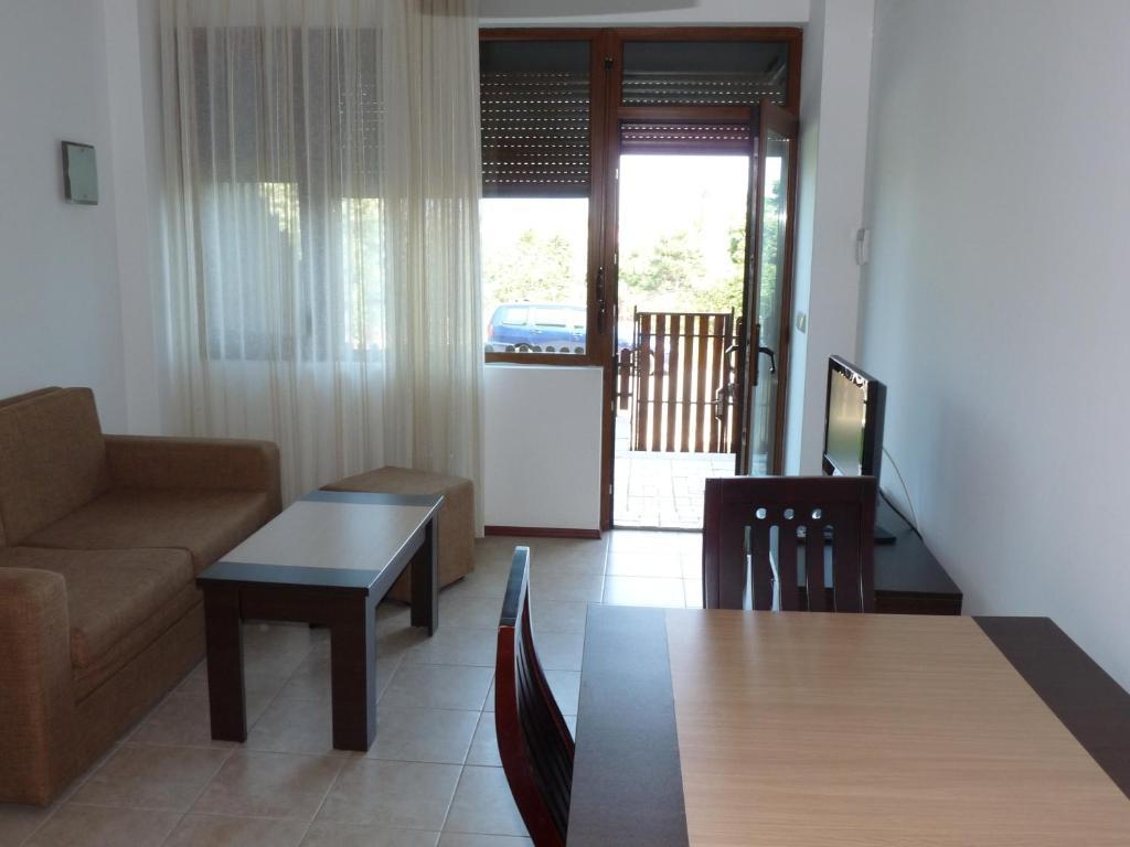 Trs Apartments Sozopol Bagian luar foto